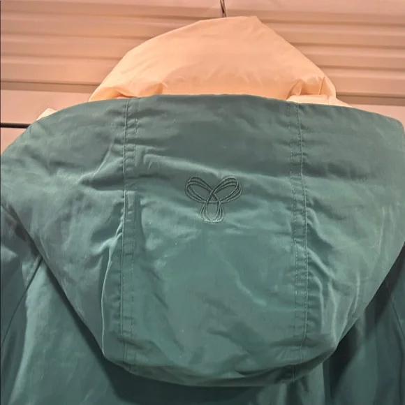 TNA Hunter-Green Pursuit Parka. Super-warm, down-filled parka, like-new - Picture 3 of 4